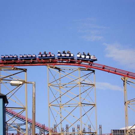 Seaforth Guest House - Pleasure Beach Blackpool Esterno foto