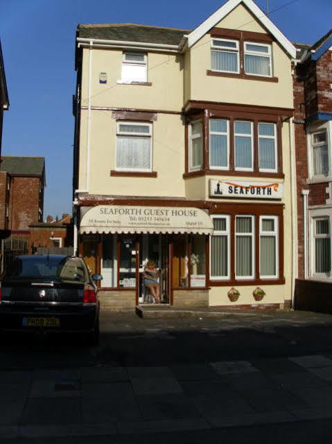 Seaforth Guest House - Pleasure Beach Blackpool Esterno foto